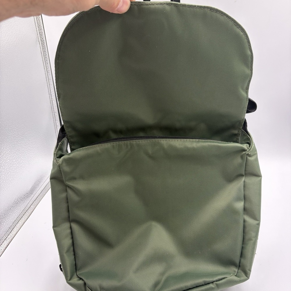 LLBean Boundless Messenger Bag Green Nylon Adjustable Strap crossbody Zip - Picture 9 of 10